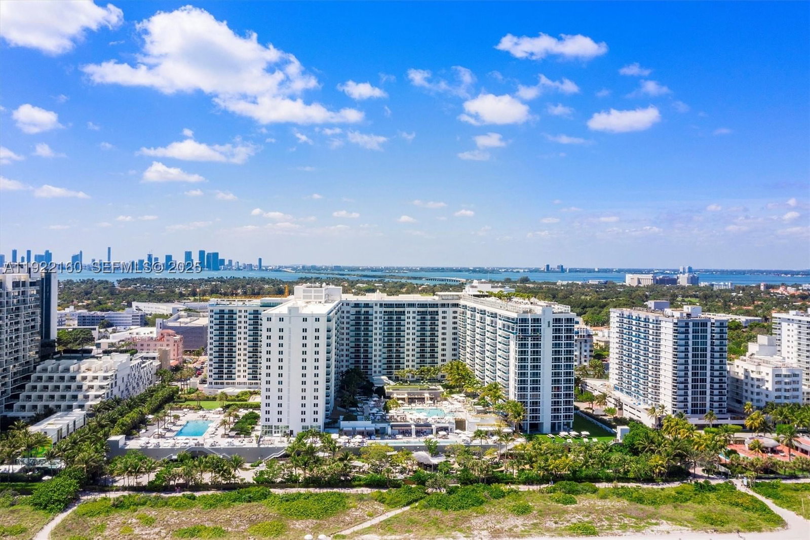 Real estate property located at 102 24th St PH-1613, Miami-dade, 2399 Collins Avenue, Miami Beach, FL