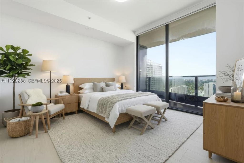 Real estate property located at 1000 Brickell Plz #3211, Miami-dade, Brickell Flatiron Condo, Miami, FL