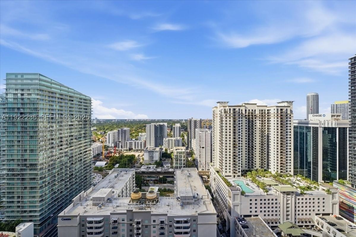 Real estate property located at 1000 Brickell Plz #3211, Miami-dade, Brickell Flatiron Condo, Miami, FL