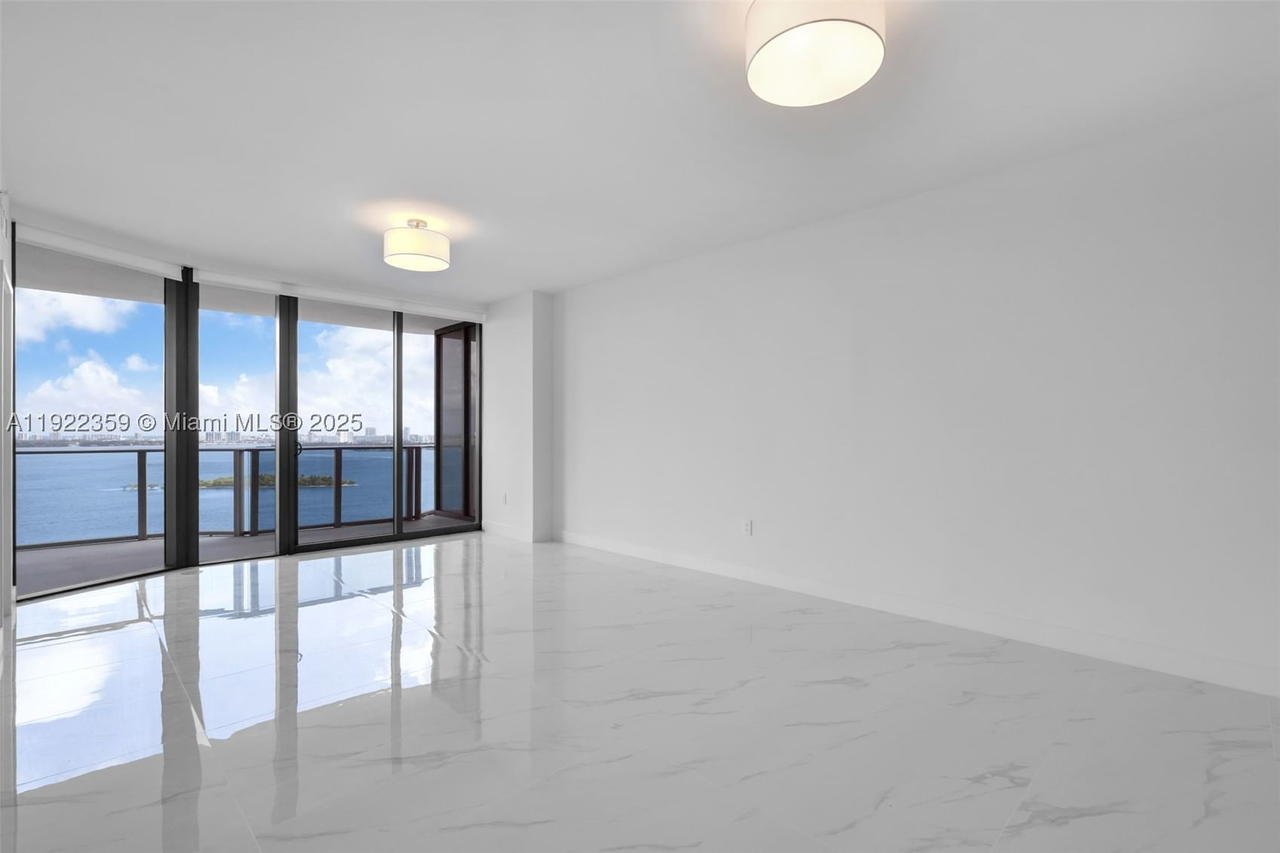 Real estate property located at 700 24 street #2003, Miami-dade, Aria Reserve, Miami, FL