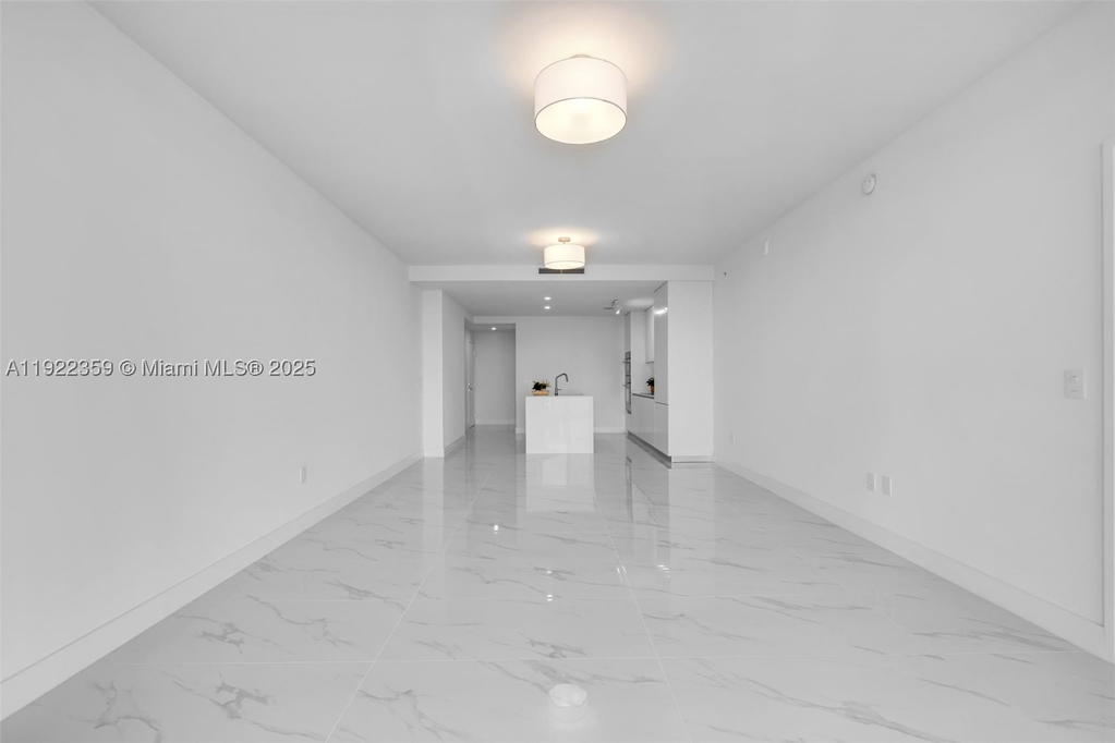 Real estate property located at 700 24 street #2003, Miami-dade, Aria Reserve, Miami, FL