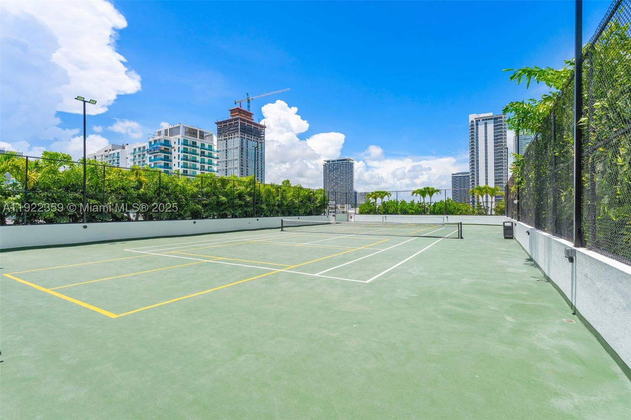 Real estate property located at 700 24 street #2003, Miami-dade, Aria Reserve, Miami, FL