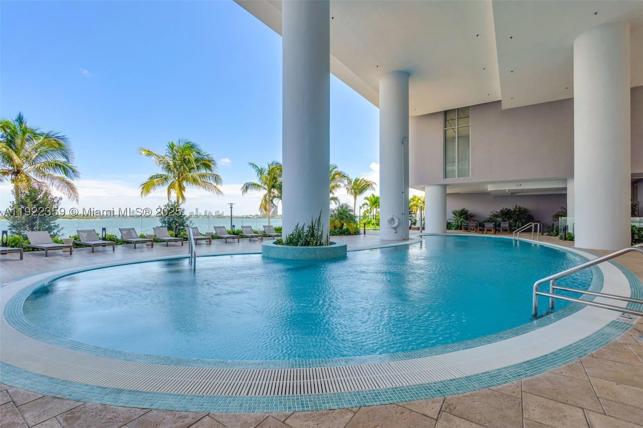 Real estate property located at 700 24 street #2003, Miami-dade, Aria Reserve, Miami, FL