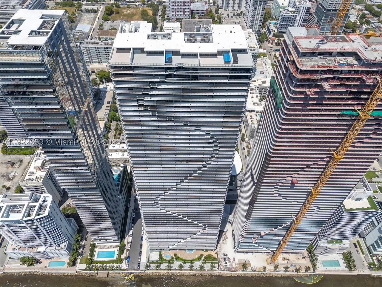 Real estate property located at 700 24 street #2003, Miami-dade, Aria Reserve, Miami, FL