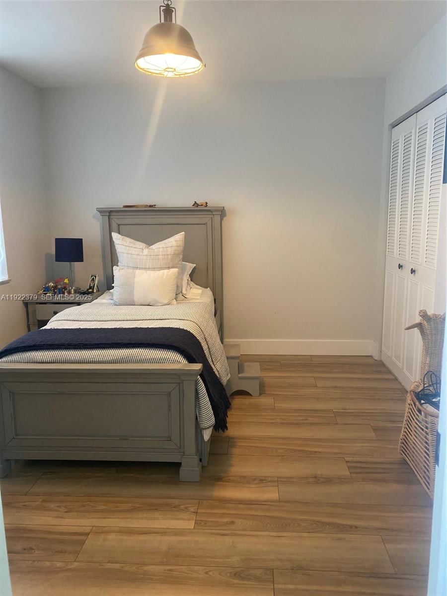 Real estate property located at 9420 Poinciana Pl #214, Broward, Poinciana 2 Of Pine Islan, Davie, FL