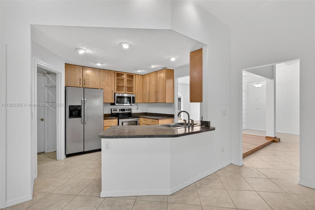 Real estate property located at 1833 Bellevue Ave, St Lucie, Port St Lucie Section 20, Port St Lucie, FL