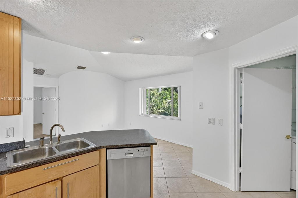 Real estate property located at 1833 Bellevue Ave, St Lucie, Port St Lucie Section 20, Port St Lucie, FL