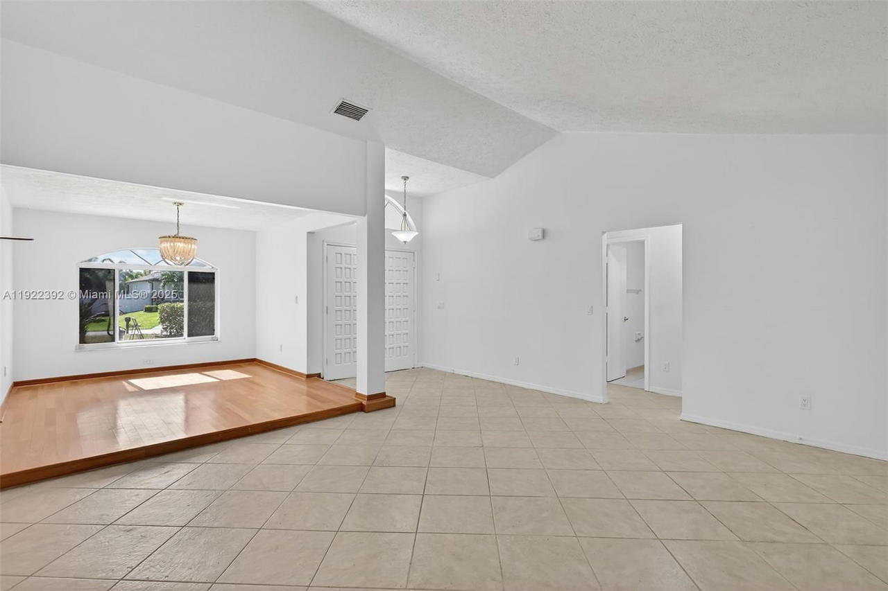 Real estate property located at 1833 Bellevue Ave, St Lucie, Port St Lucie Section 20, Port St Lucie, FL
