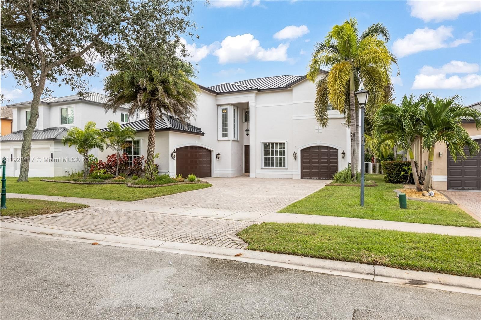 Real estate property located at 5028 195th Ter, Broward, Sunset Lakes Plat Three, Miramar, FL