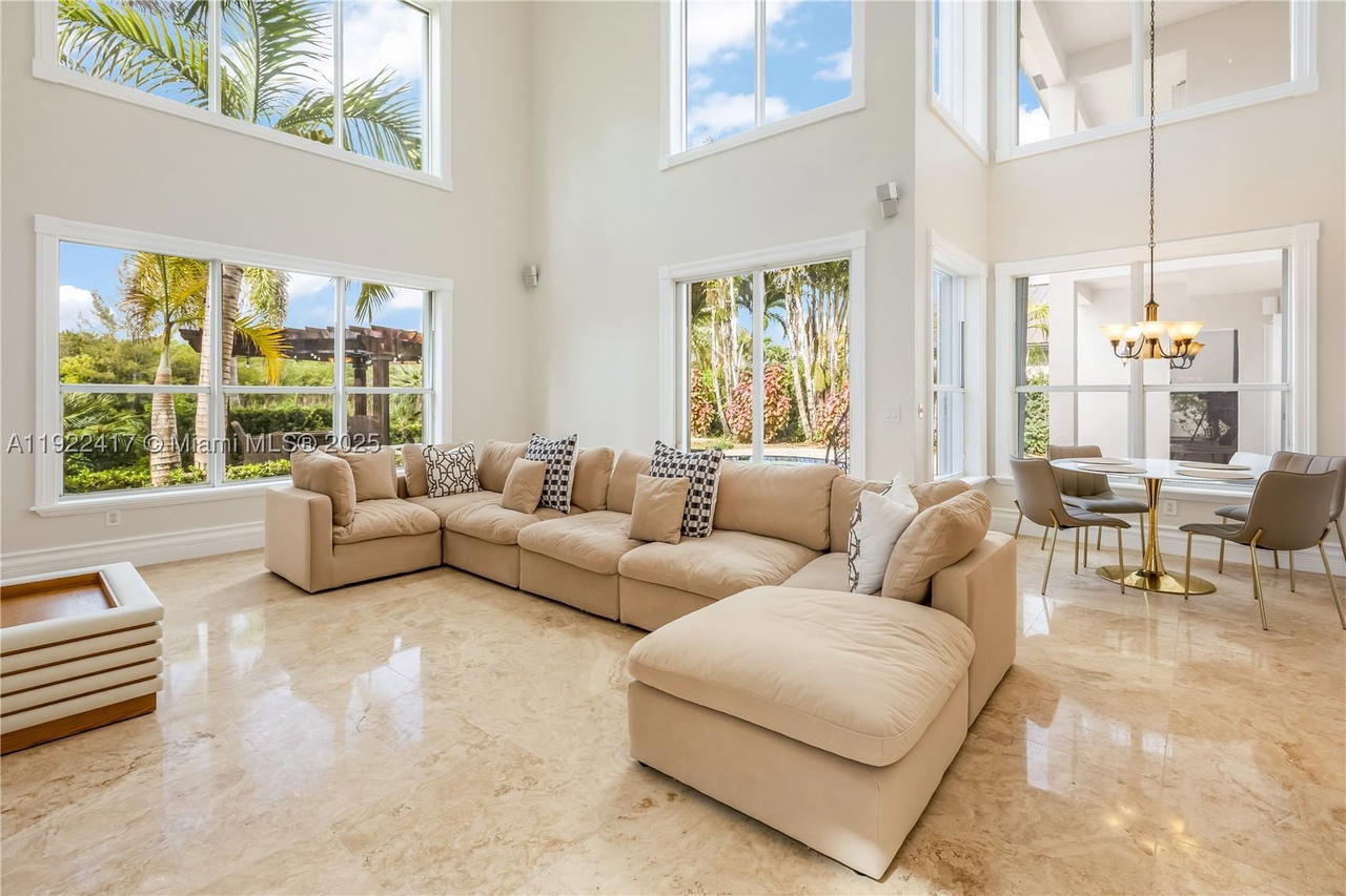Real estate property located at 5028 195th Ter, Broward, Sunset Lakes Plat Three, Miramar, FL