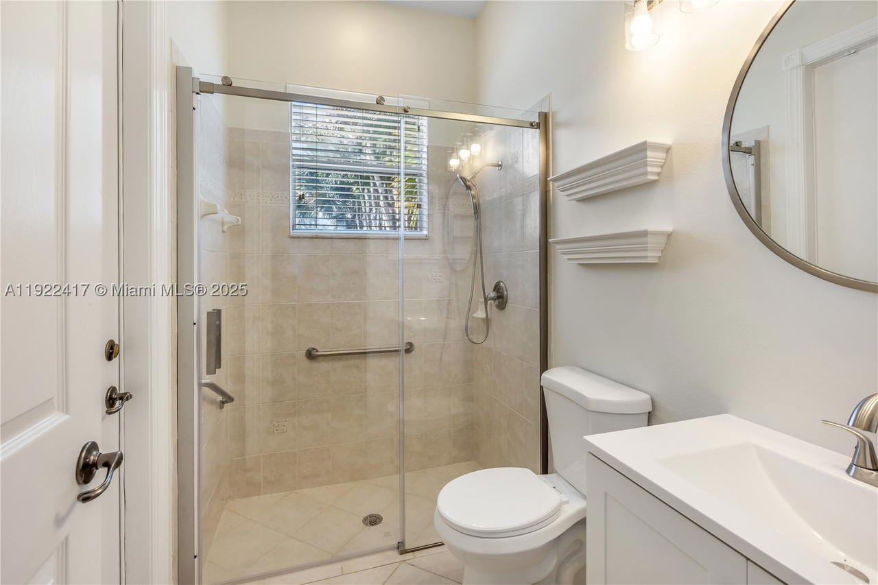 Real estate property located at 5028 195th Ter, Broward, Sunset Lakes Plat Three, Miramar, FL