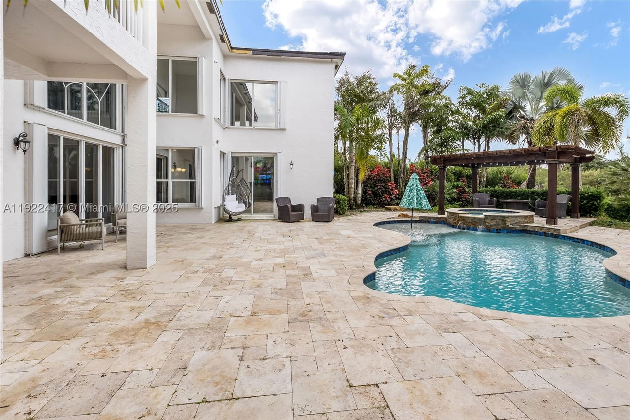 Real estate property located at 5028 195th Ter, Broward, Sunset Lakes Plat Three, Miramar, FL