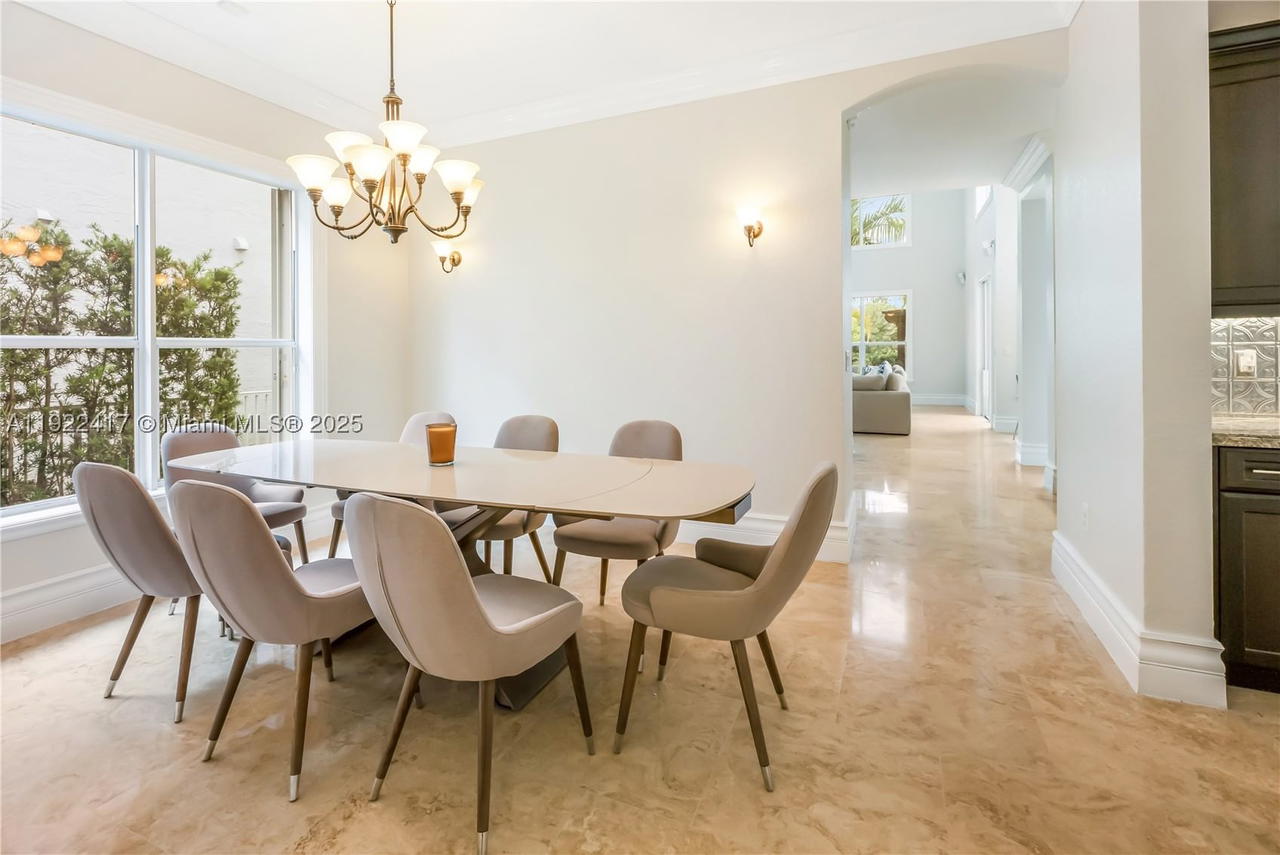 Real estate property located at 5028 195th Ter, Broward, Sunset Lakes Plat Three, Miramar, FL