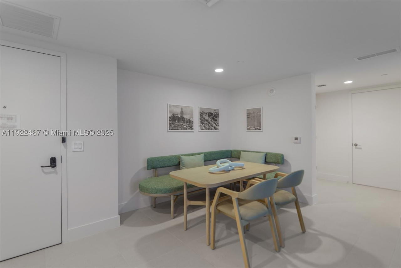 Real estate property located at 159 6th St #4601, Miami-dade, Gale Residences, Miami, FL