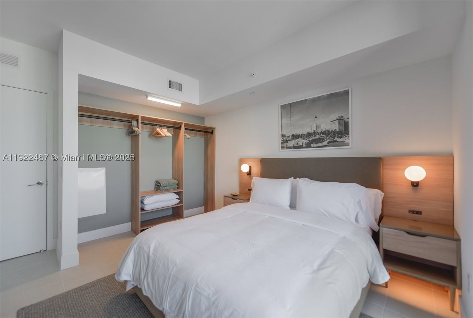 Real estate property located at 159 6th St #4601, Miami-dade, Gale Residences, Miami, FL