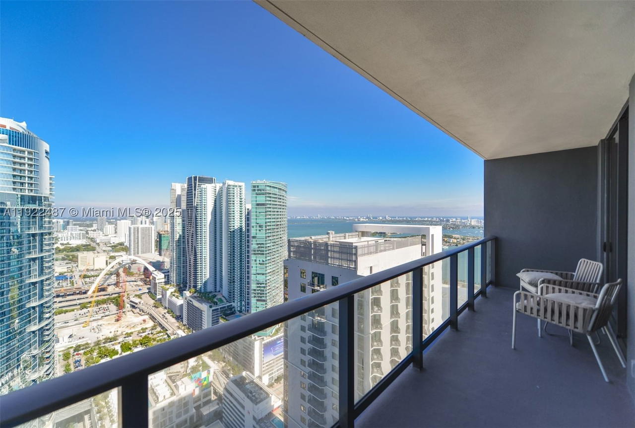Real estate property located at 159 6th St #4601, Miami-dade, Gale Residences, Miami, FL