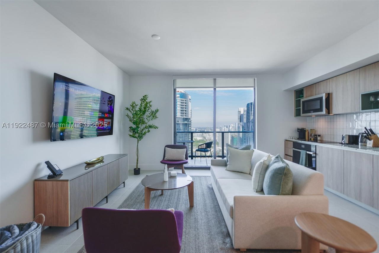 Real estate property located at 159 6th St #4601, Miami-dade, Gale Residences, Miami, FL