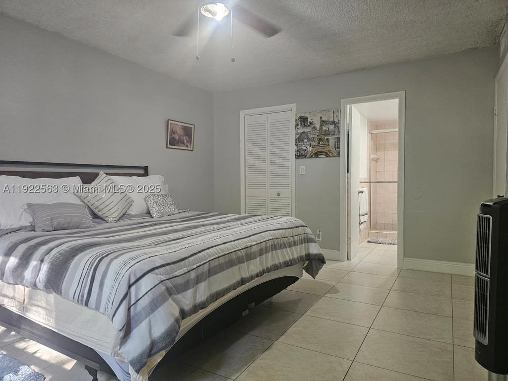 Real estate property located at 8411 8th St #111, Miami-dade, Summit Chase Condo, Miami, FL