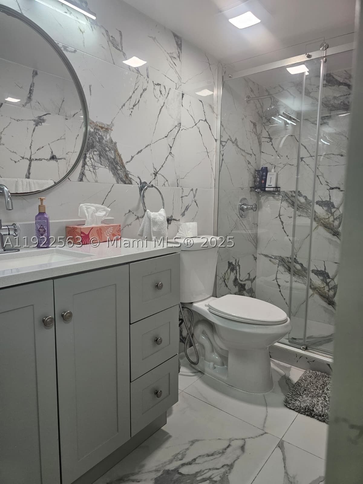 Real estate property located at 8411 8th St #111, Miami-dade, Summit Chase Condo, Miami, FL