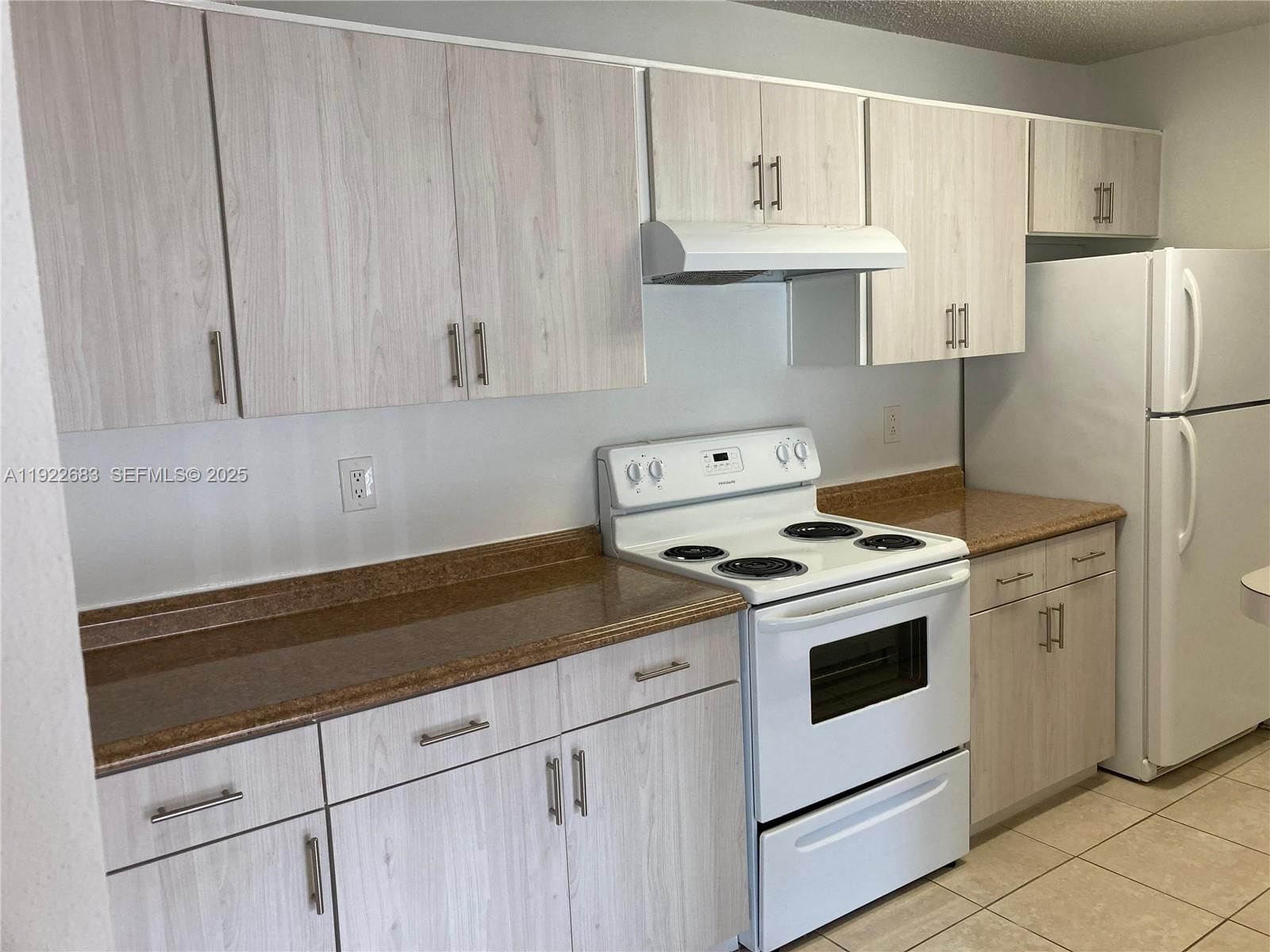 Real estate property located at 10360 150th Ct #12104, Miami-dade, Coral Club Garden Villas, Miami, FL