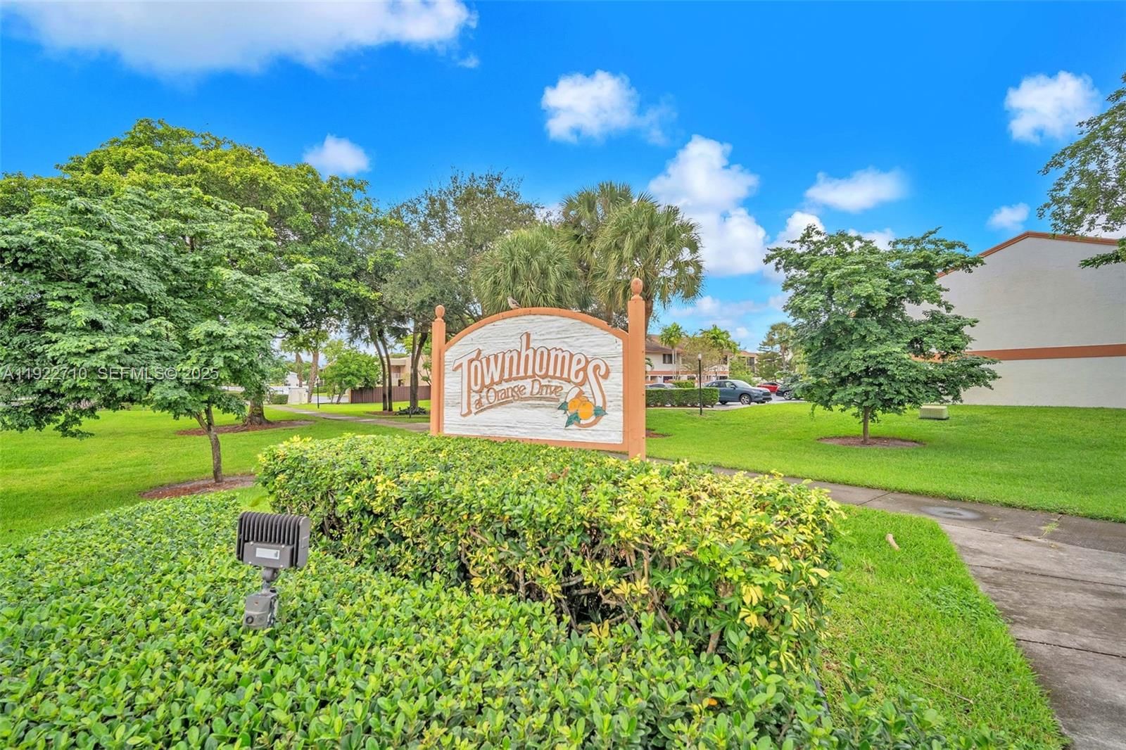Real estate property located at 4429 70th Ter, Broward, Glen Eden At Davie, Davie, FL