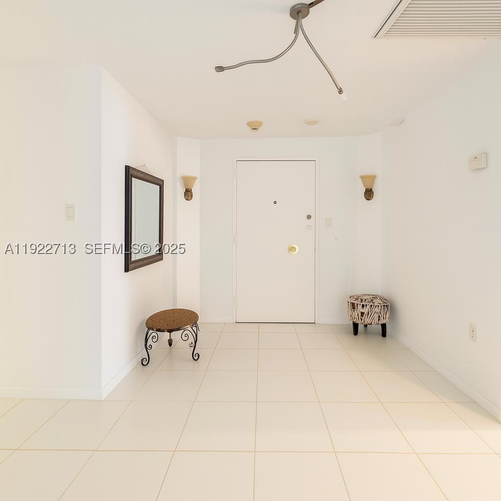 Real estate property located at 5255 Collins Ave #5D, Miami-dade, Imperial House Condo, Miami Beach, FL