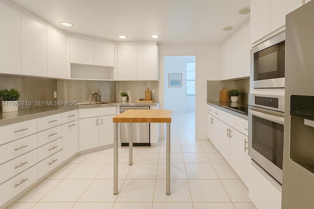 Real estate property located at 5255 Collins Ave #5D, Miami-dade, Imperial House Condo, Miami Beach, FL