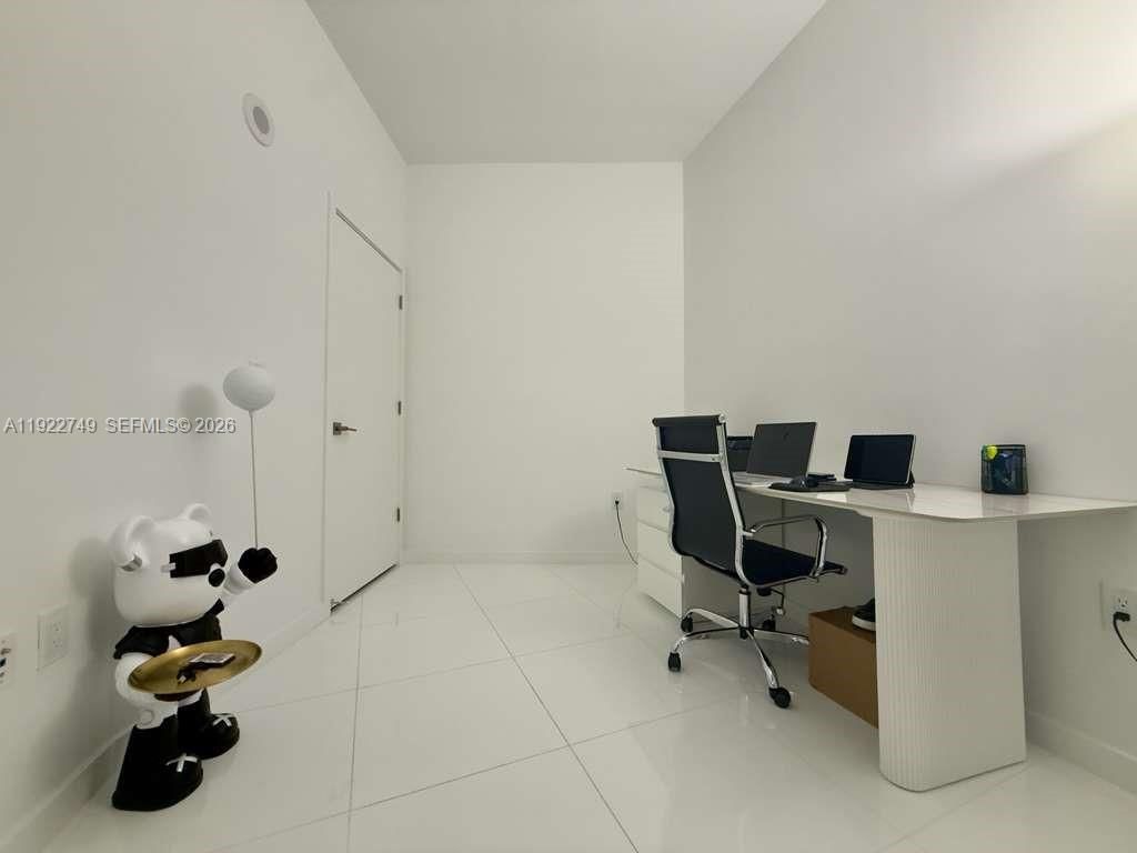 Real estate property located at 851 1st Ave #3309, Miami-dade, Paramount Miami Worldcent, Miami, FL