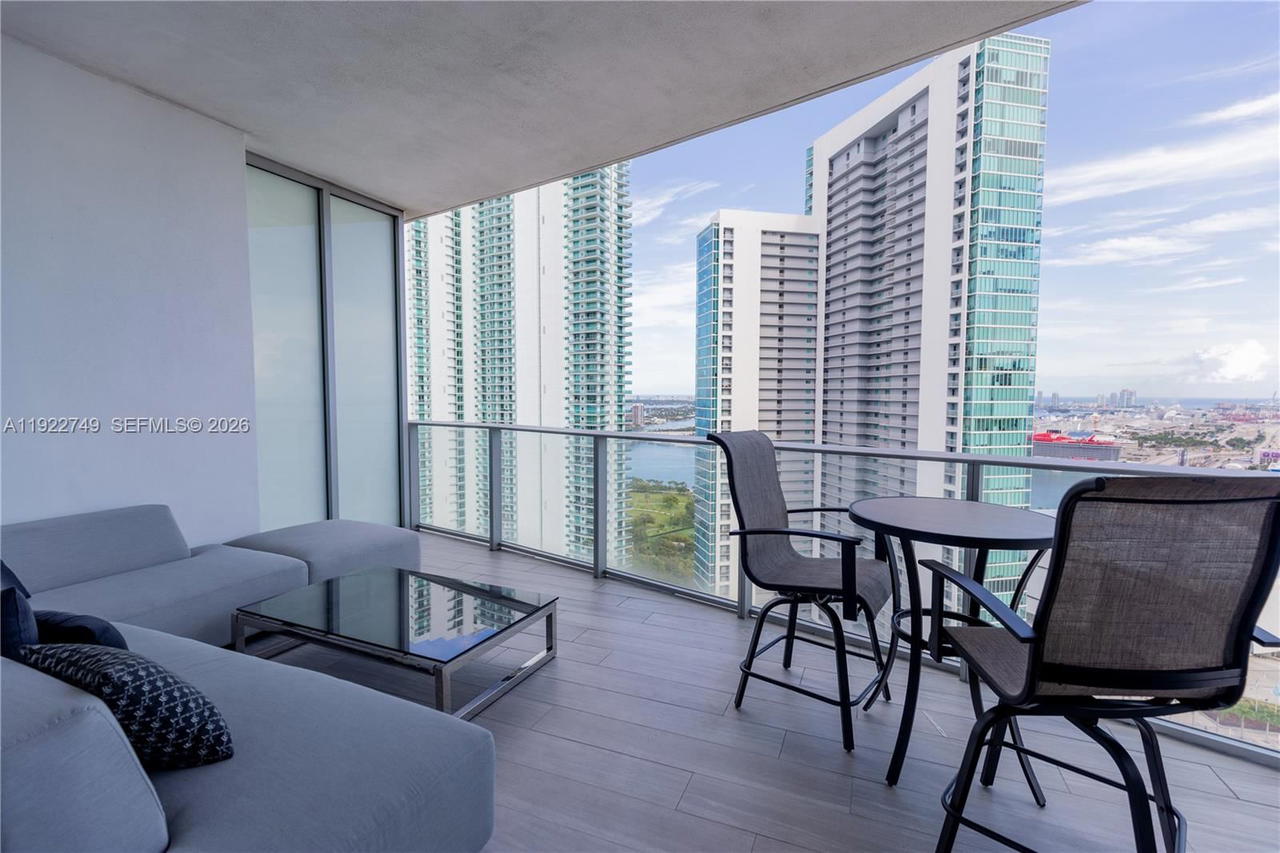 Real estate property located at 851 1st Ave #3309, Miami-dade, Paramount Miami Worldcent, Miami, FL