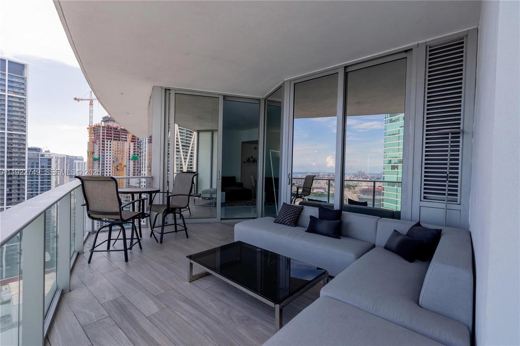 Real estate property located at 851 1st Ave #3309, Miami-dade, Paramount Miami Worldcent, Miami, FL