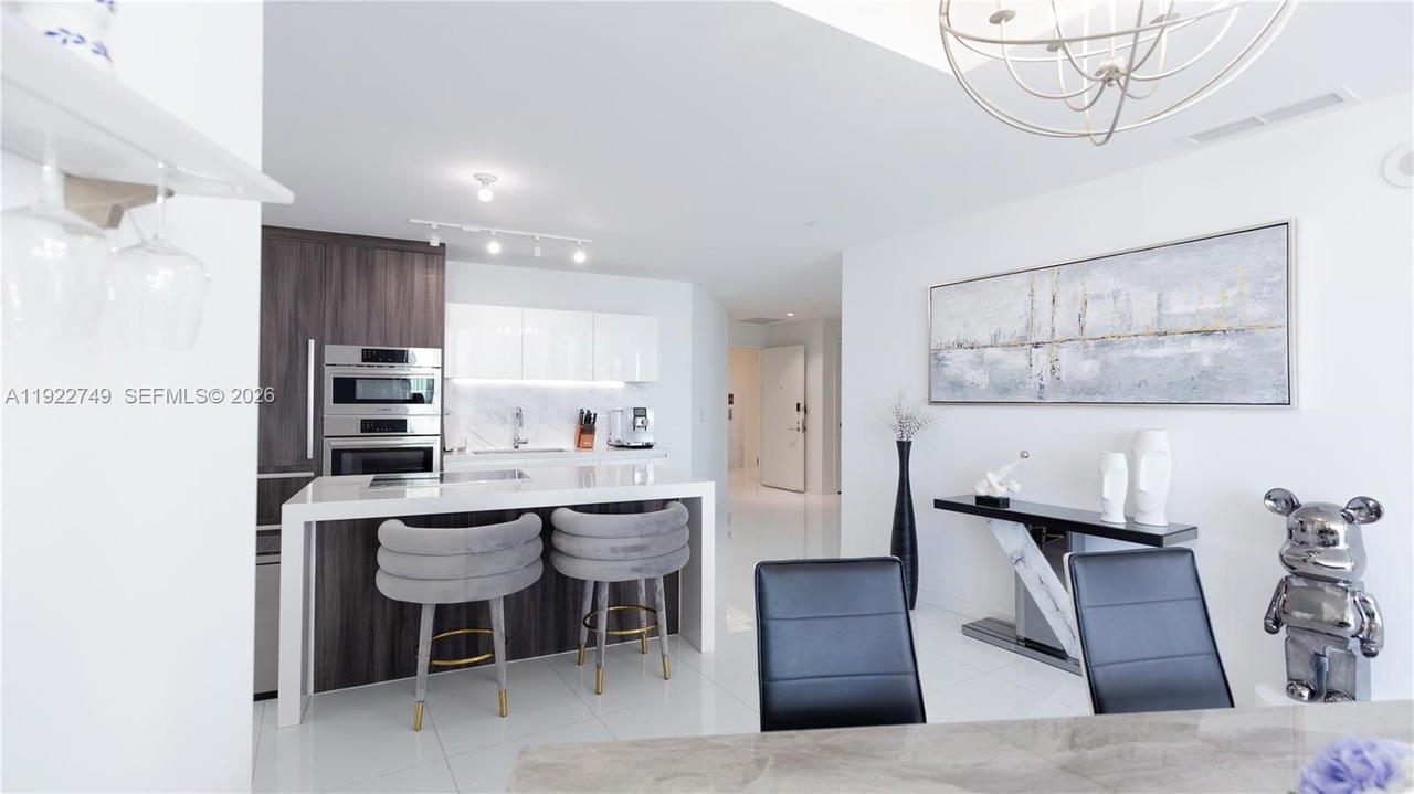 Real estate property located at 851 1st Ave #3309, Miami-dade, Paramount Miami Worldcent, Miami, FL