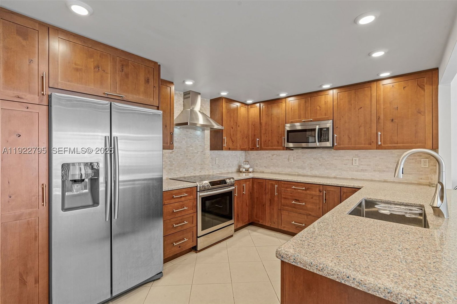 Real estate property located at 1865 Brickell Ave A1013, Miami-dade, Brickell Place Condo, Miami, FL