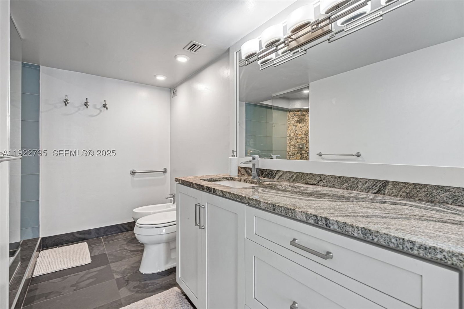 Real estate property located at 1865 Brickell Ave A1013, Miami-dade, Brickell Place Condo, Miami, FL