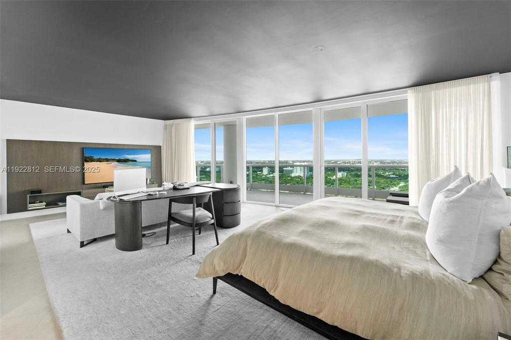 Real estate property located at 2127 Brickell Ave #3005, Miami-dade, Bristol Tower Condo, Miami, FL