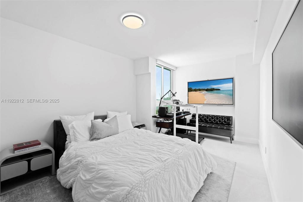 Real estate property located at 2127 Brickell Ave #3005, Miami-dade, Bristol Tower Condo, Miami, FL