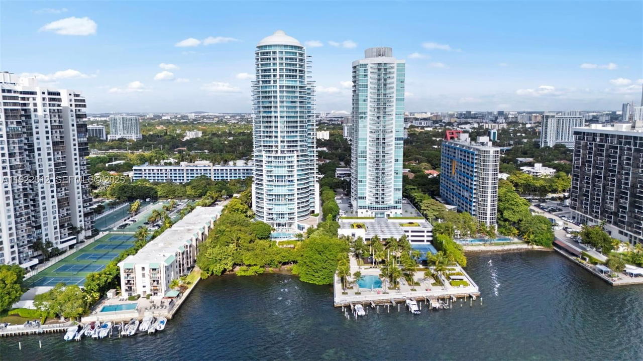 Real estate property located at 2127 Brickell Ave #3005, Miami-dade, Bristol Tower Condo, Miami, FL