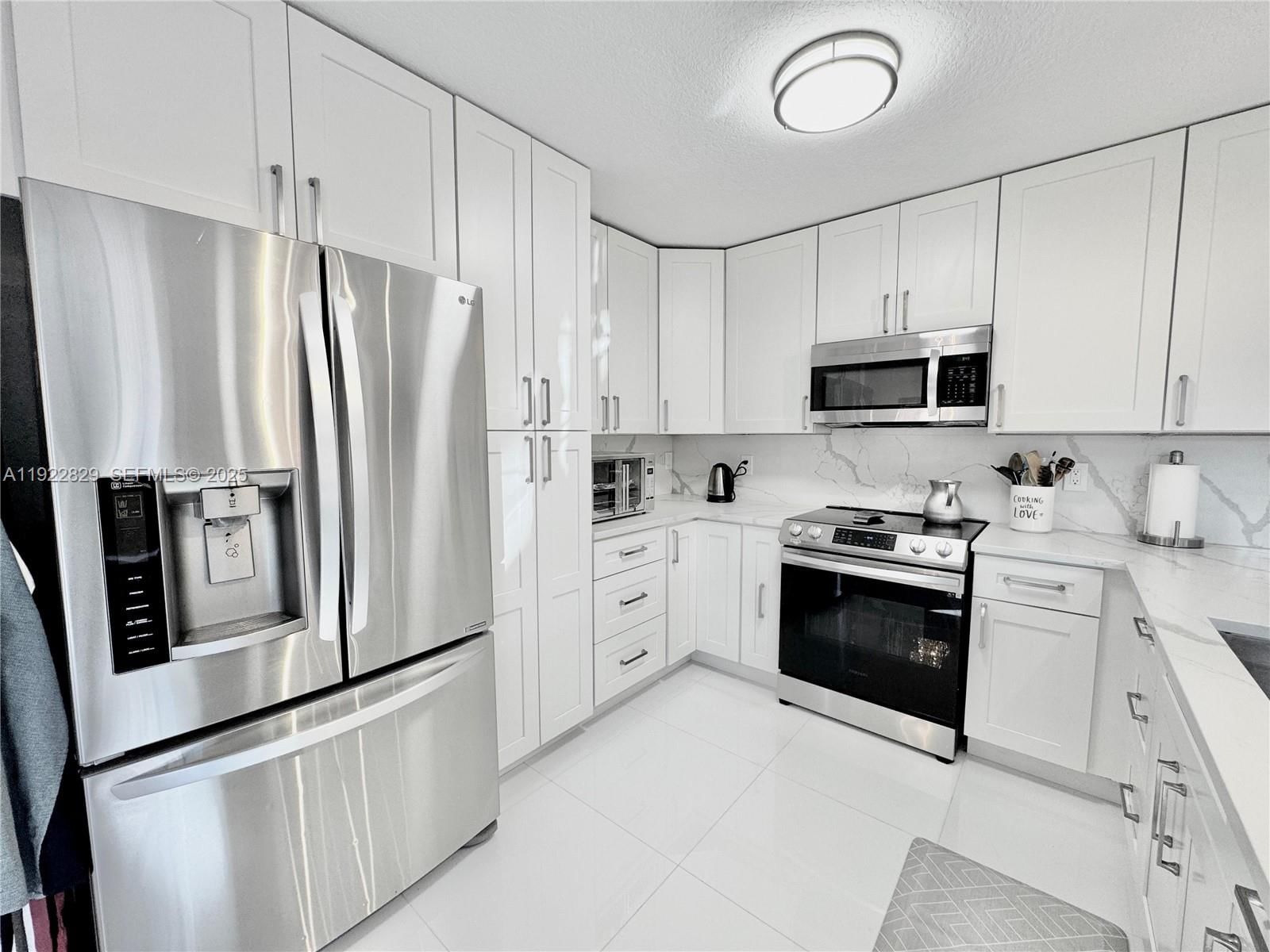 Real estate property located at 1736 109th Ter, Broward, Village At Harmony Lake, Davie, FL
