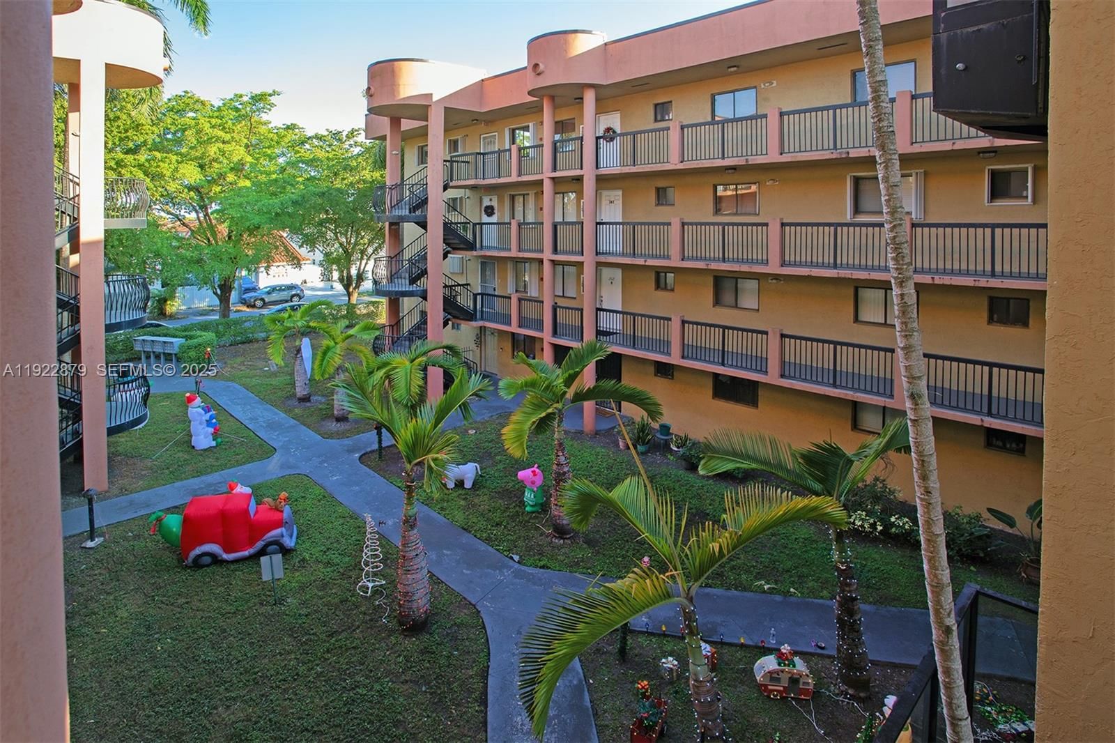 Real estate property located at 5490 21st Ct #309, Miami-dade, Alameda Tower 5 Condo, Hialeah, FL