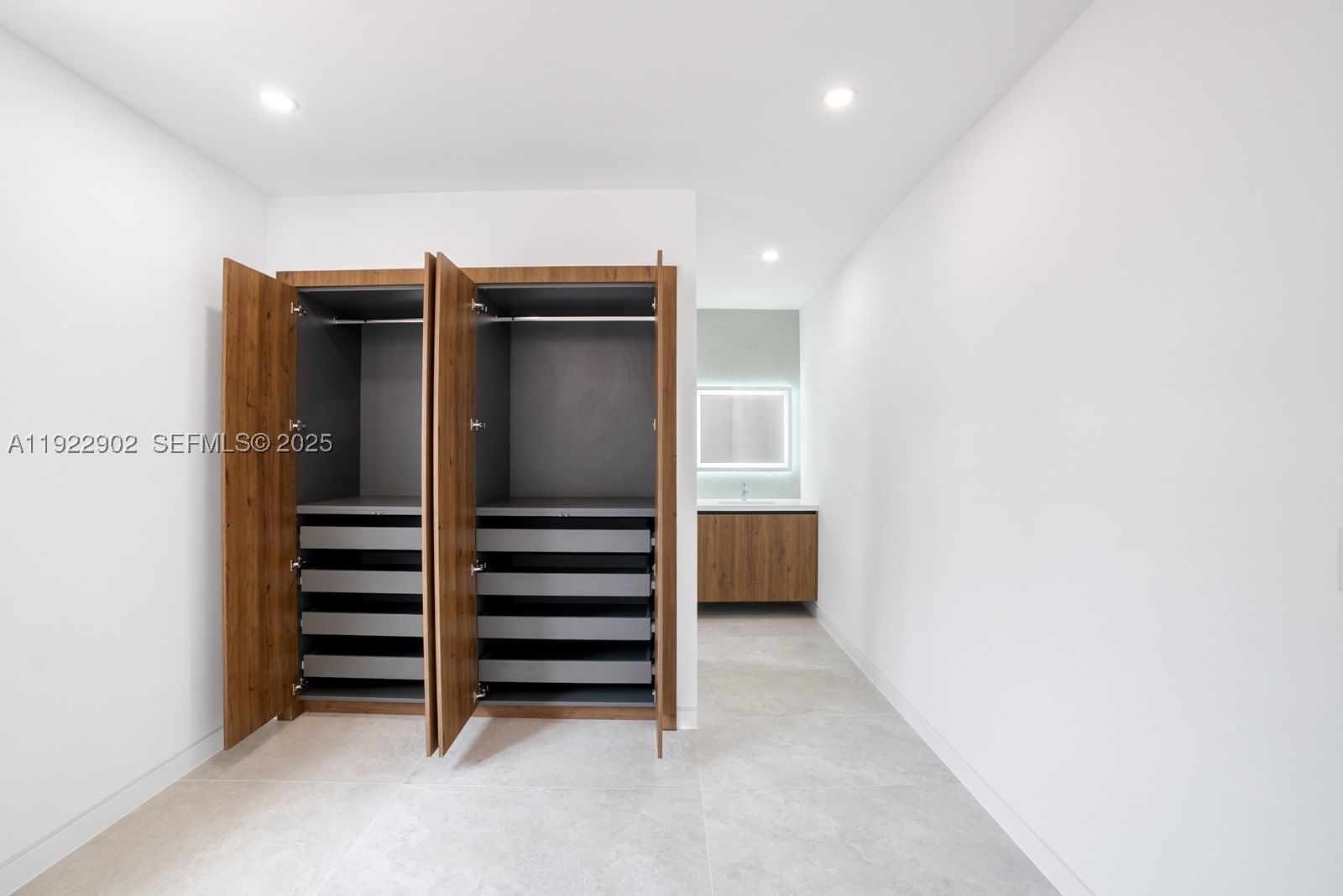 Real estate property located at 2612 17th St, Miami-dade, Grapeland, Miami, FL
