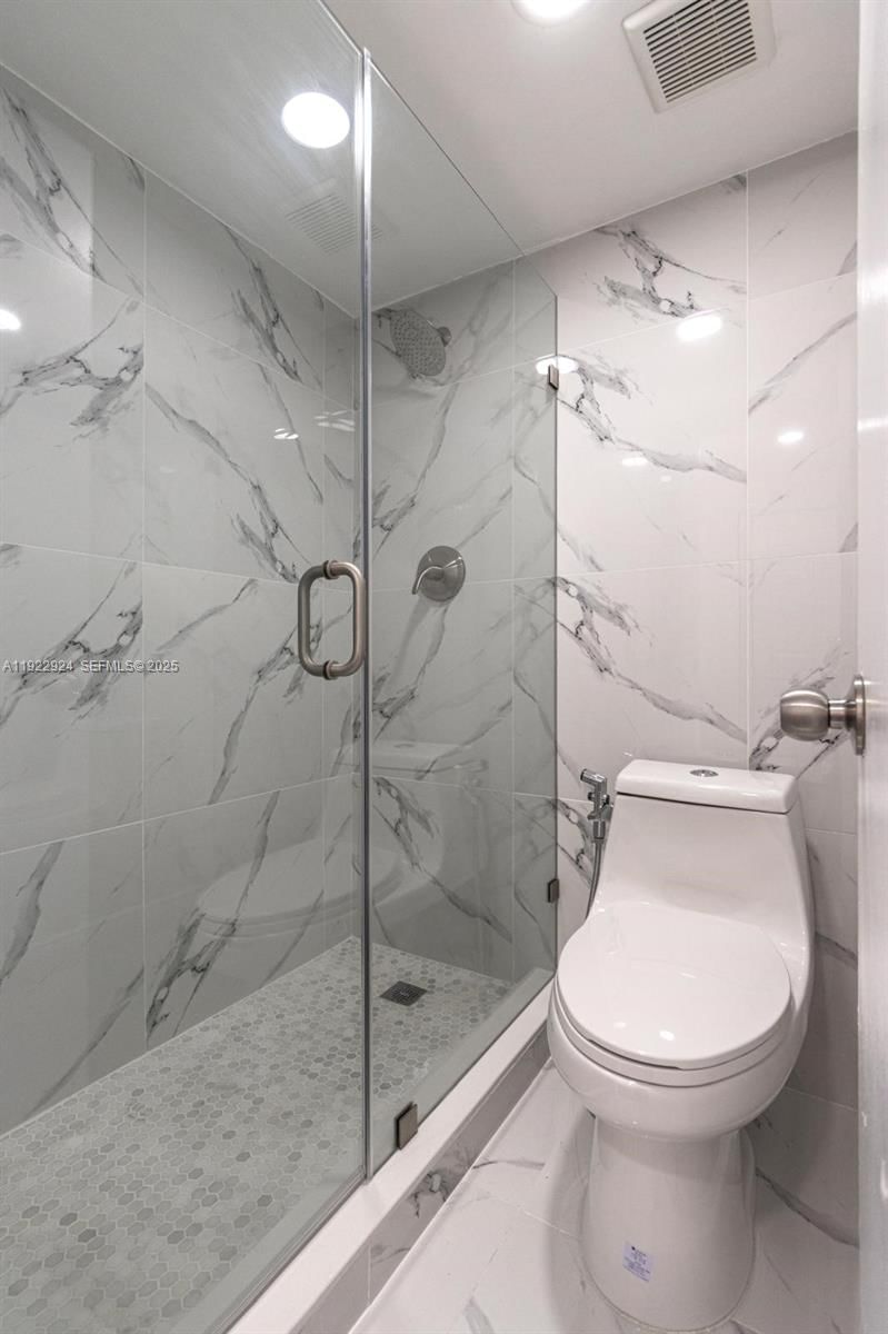 Real estate property located at 854 87th Ave #504, Miami-dade, Sandalwood Condo Apts, Miami, FL