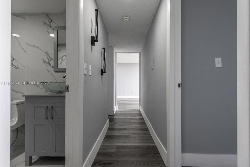 Real estate property located at 854 87th Ave #504, Miami-dade, Sandalwood Condo Apts, Miami, FL