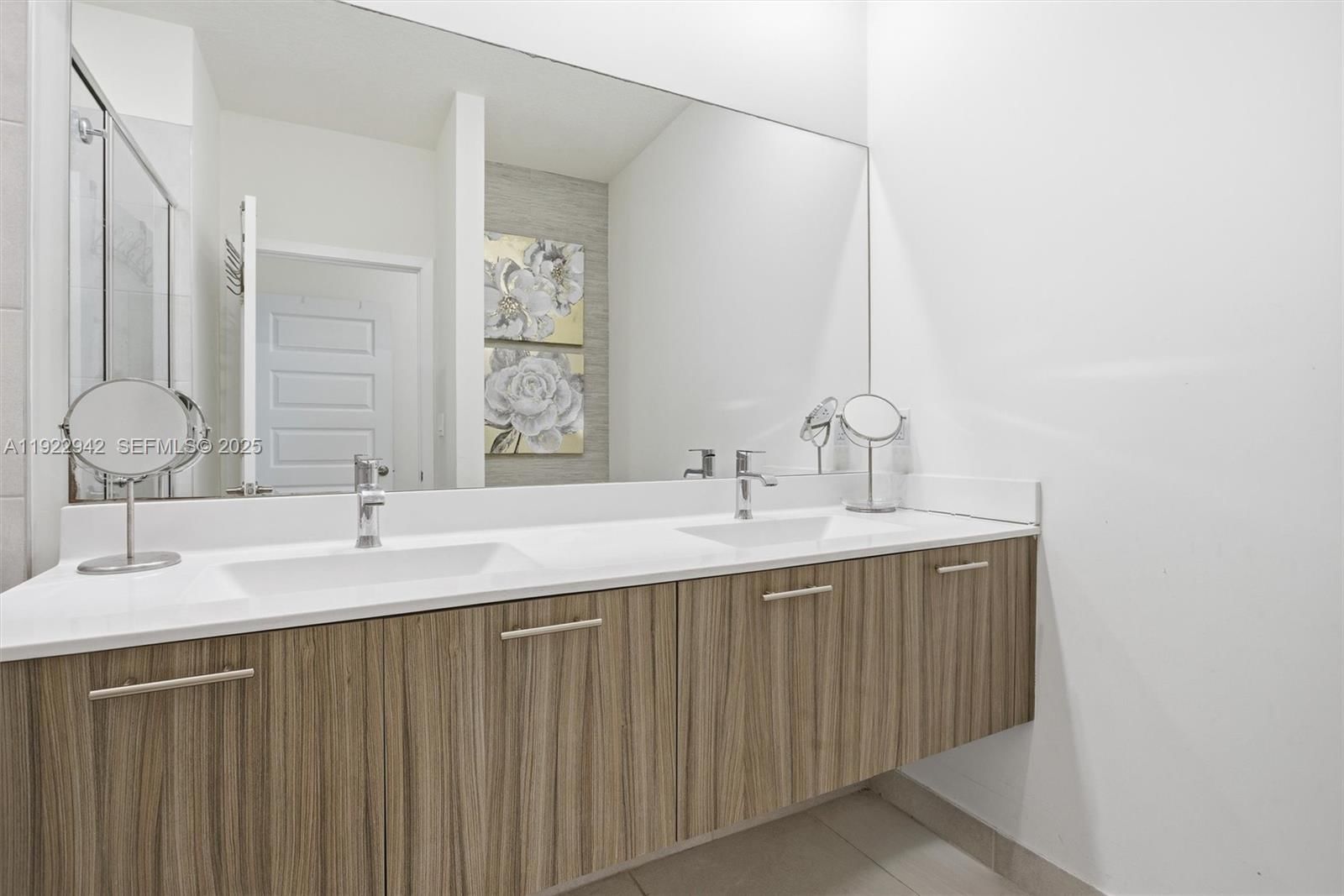 Real estate property located at 6420 102nd Path #110, Miami-dade, Landmark At Doral Condo N, Doral, FL