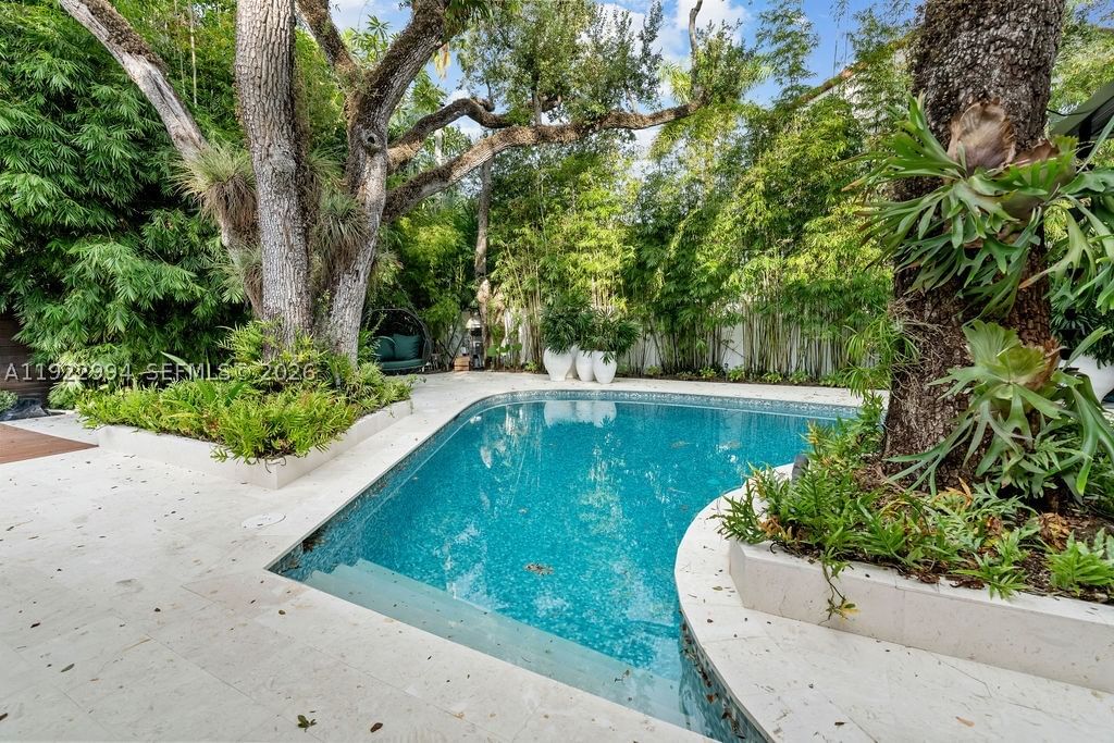 Real estate property located at 4095 Battersea Rd, Miami-dade, Coconut Grove Manor, Miami, FL
