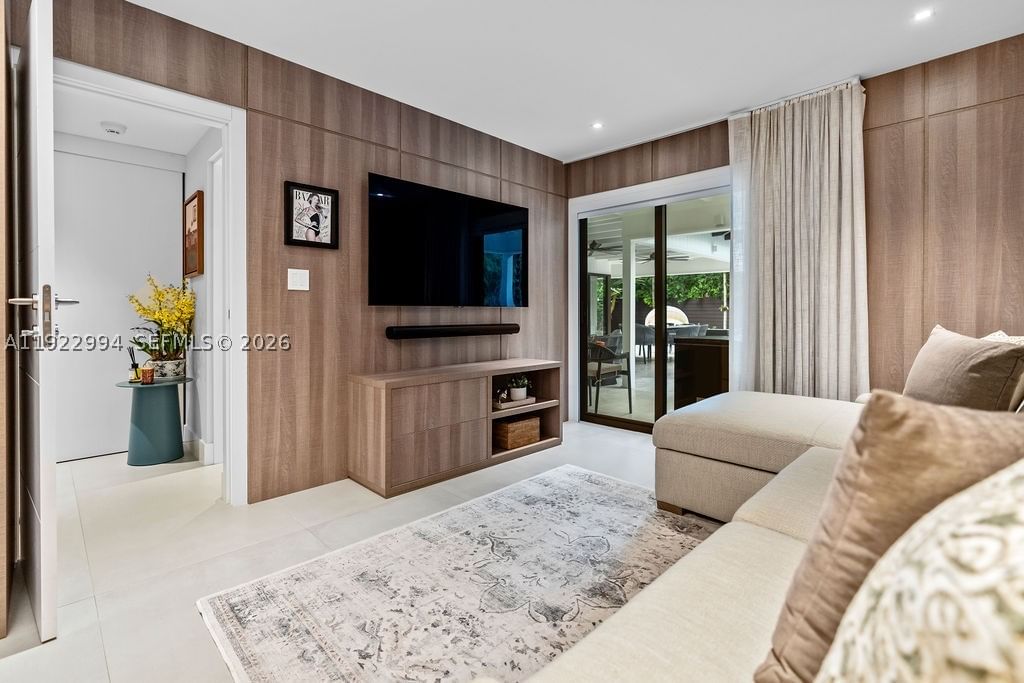Real estate property located at 4095 Battersea Rd, Miami-dade, Coconut Grove Manor, Miami, FL