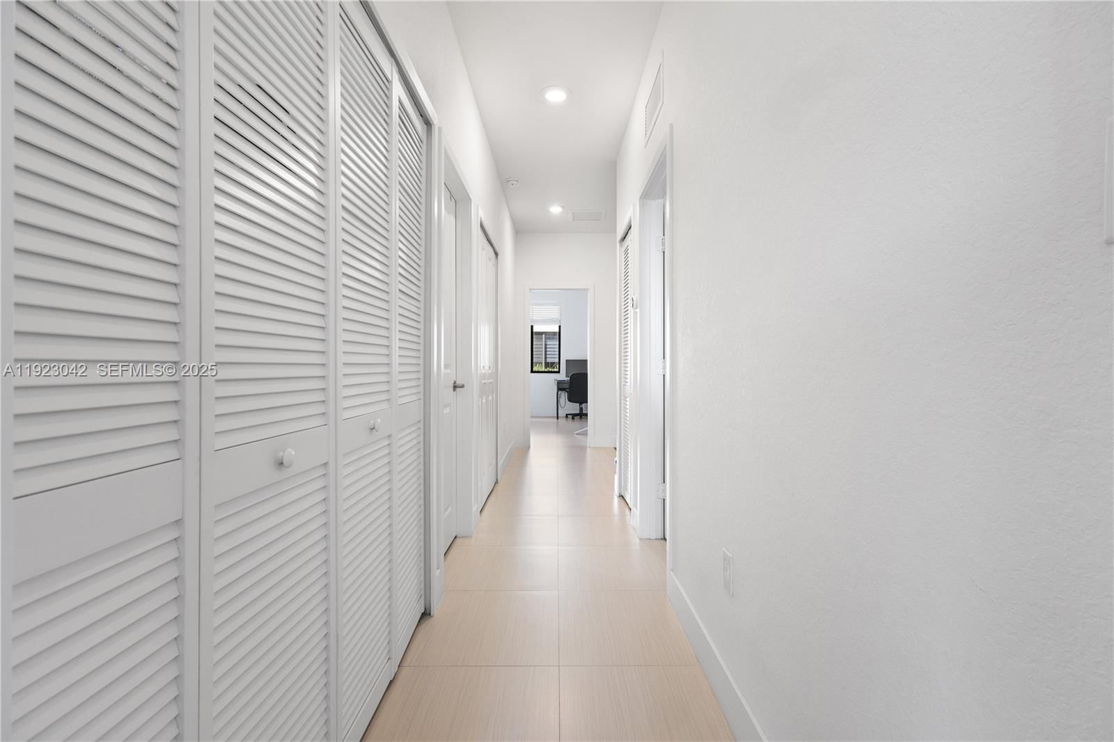 Real estate property located at 500 91st Ave, Miami-dade, Century Park Place, Miami, FL