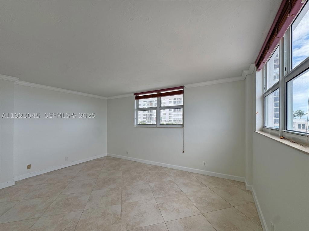 Real estate property located at 4250 Galt Ocean Dr #3T, Broward, Galt Towers Condo, Fort Lauderdale, FL