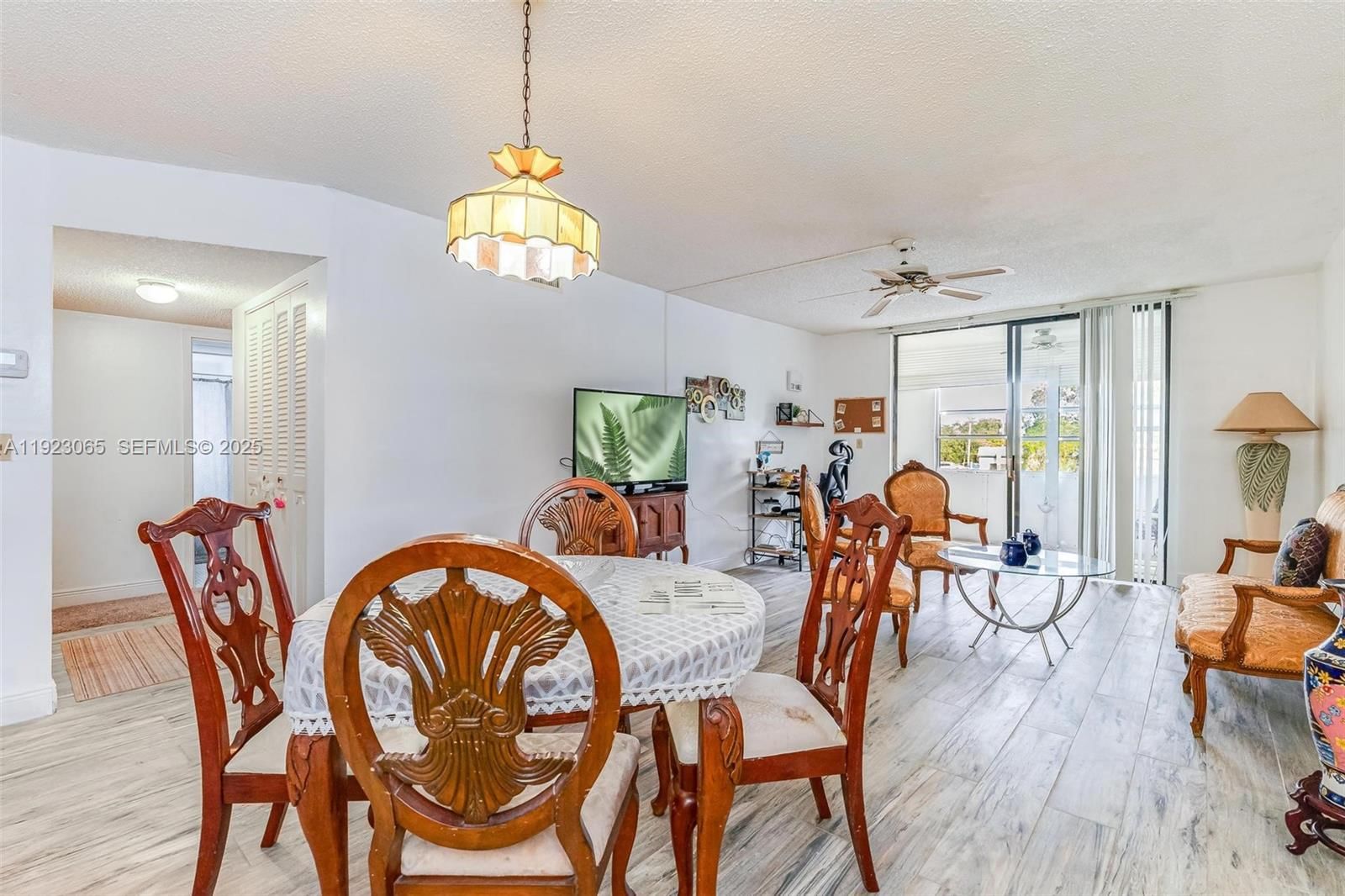Real estate property located at 2840 Somerset Dr #207M, Broward, Somerset At Lauderdale La, Lauderdale Lakes, FL