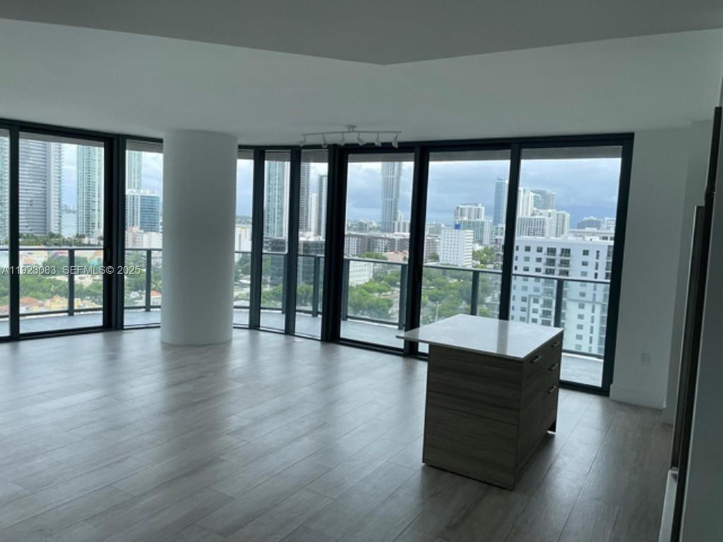 Real estate property located at 121 34th St #1604, Miami-dade, Hyde Midtown, Miami, FL