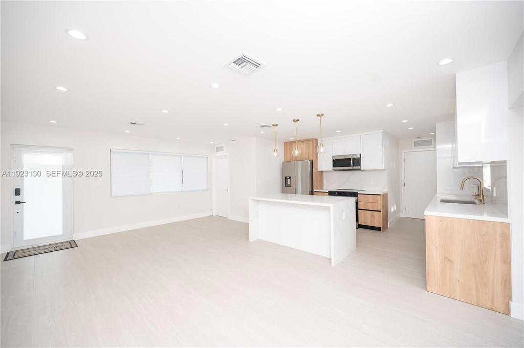 Real estate property located at 7928 Miramar Blvd, Broward, Miramar Sec 12, Miramar, FL