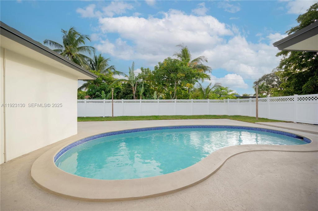 Real estate property located at 7928 Miramar Blvd, Broward, Miramar Sec 12, Miramar, FL